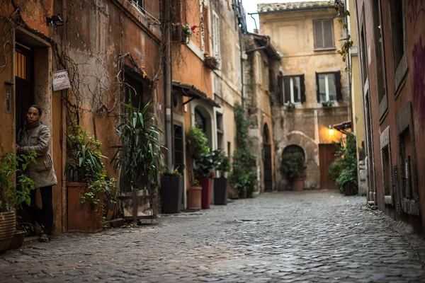 Trastevere in Fifty Minutes, Narrated by Someone Who Lives There