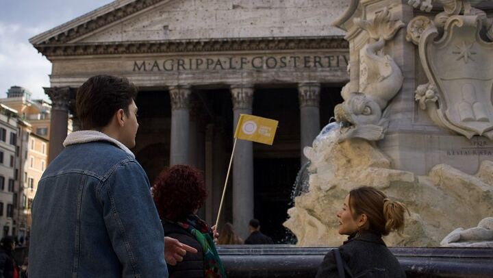 Admire the Pantheon from outside