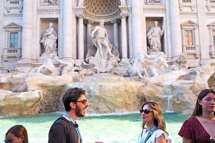 Allow your guide to reveal the hidden histories of Rome's most iconic monuments