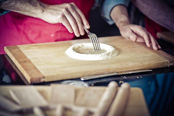Authentic Roman Cooking Class & Market Experience