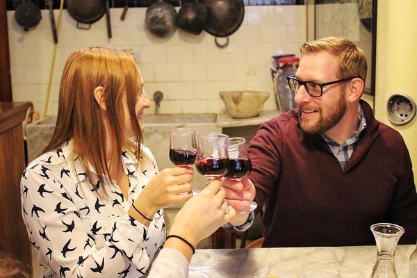 Twilight Aperitivo Walk with an Archaeologist and 15 Tastings