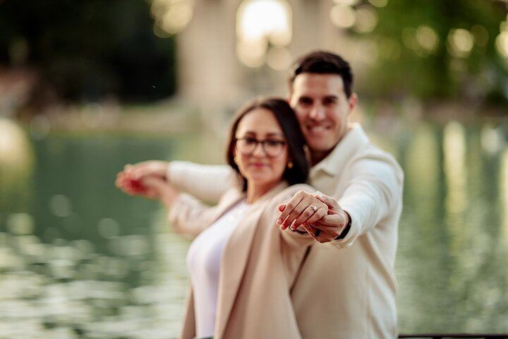 By the lake in Villa Borghese – a quiet moment, a shared smile, and everlasting memories