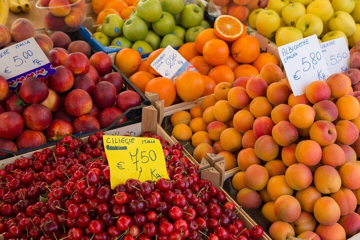 Campo de Fiori Rome Food Tour with 8+ Food Tastings & Wine