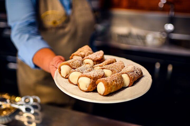 Campo de Fiori Rome Food Tour with 8+ Food Tastings & Wine
