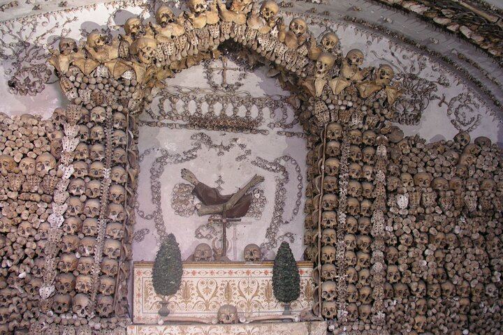 Capuchin Crypts Tour with Dark History Walk (Small Group)