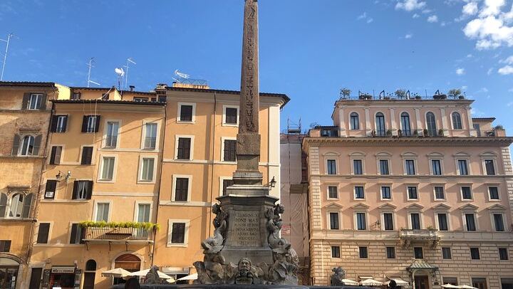 Caravaggio Art Walking Tour of Rome with Pantheon Visit