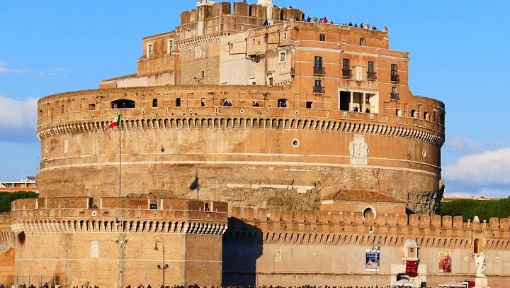 Castel Sant'Angelo: Skip-the-Line Live Guided Tour in Rome