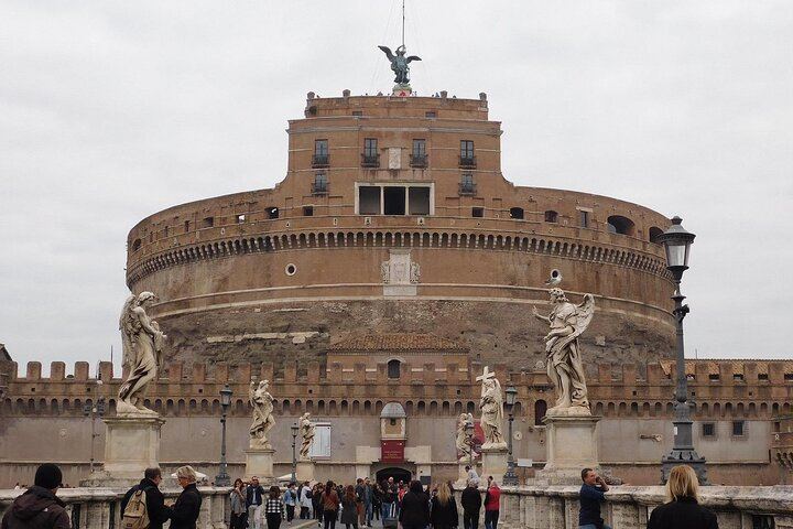 Castel Sant'Angelo: Skip-the-Line Live Guided Tour in Rome