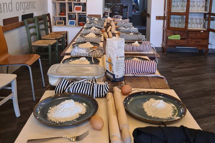 Cooking Class 2 Hour Spanish Steps - Fettucine and Tiramisù
