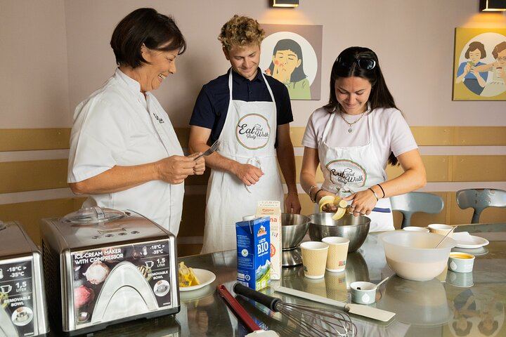 Cutting the fresh ingredients for the gelato