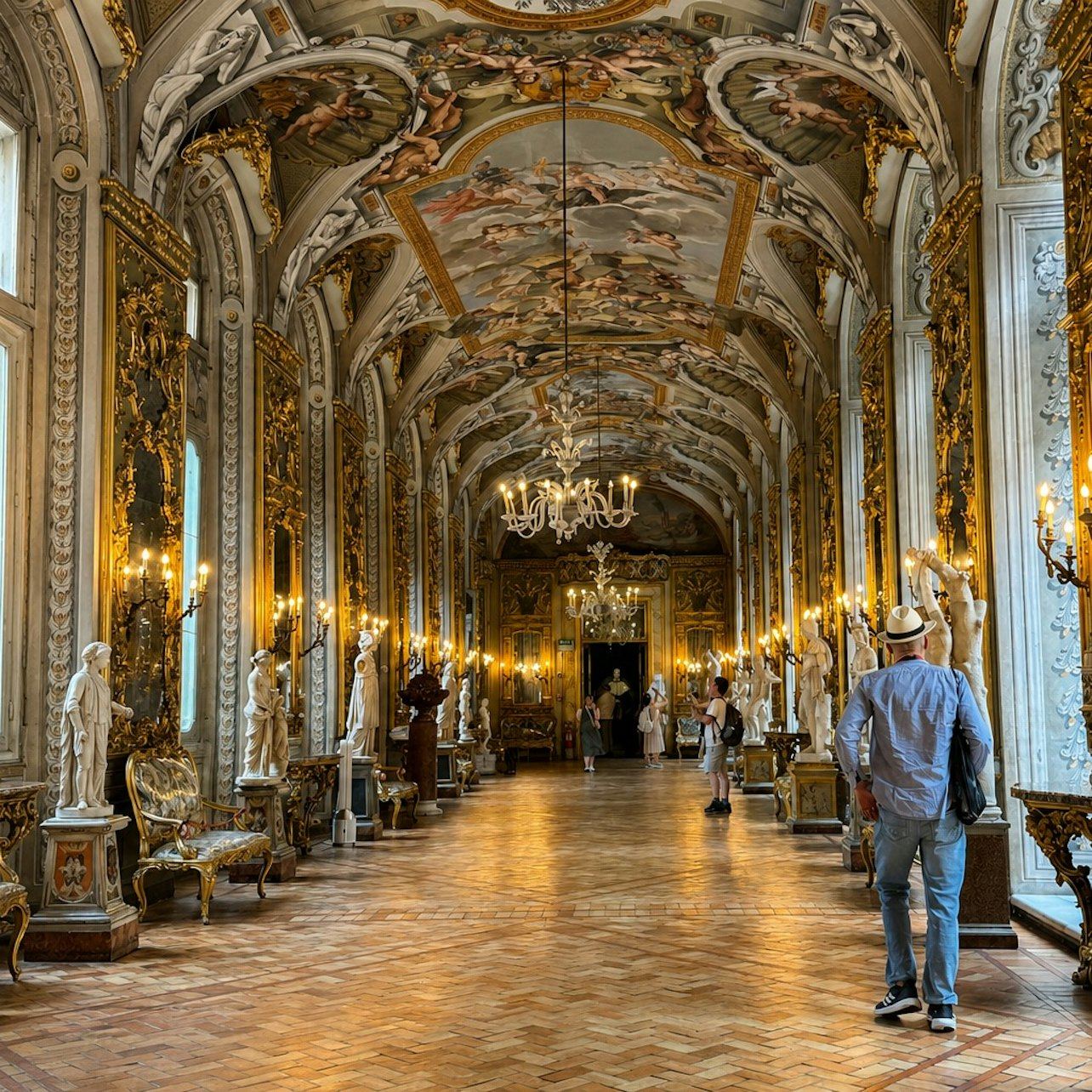 Doria Pamphilj: Una facciata semplice su Via del Corso (7/7)