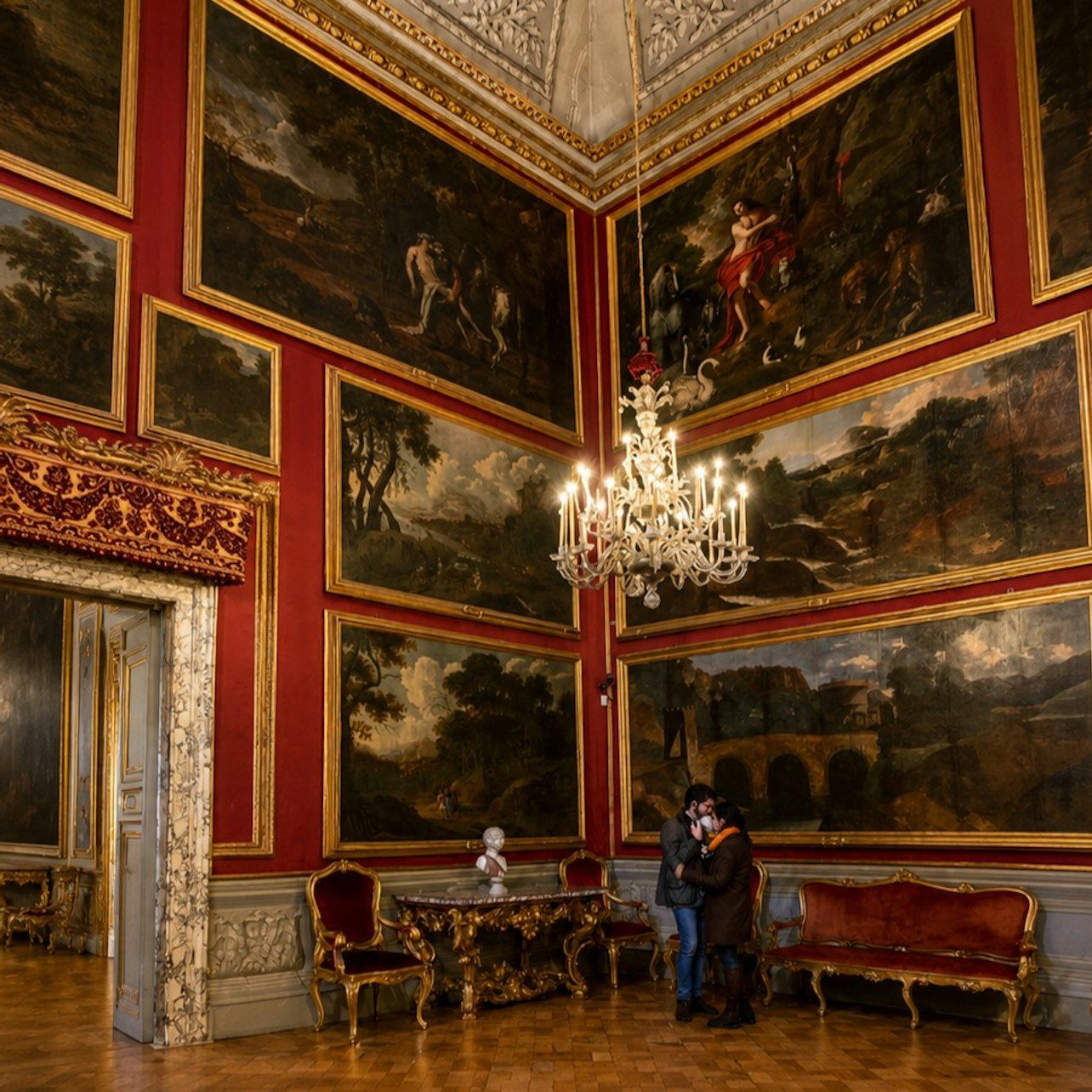 Doria Pamphilj: Una facciata semplice su Via del Corso (2/7)
