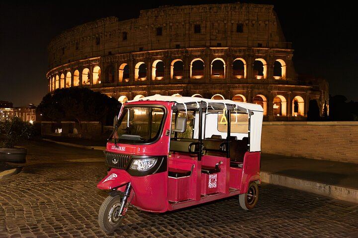 E-Tuk Tour Rome by Night