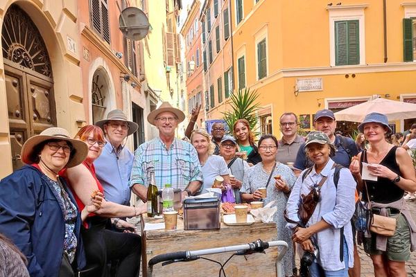 How Romans Actually Eat Lunch: A Street Food Walk