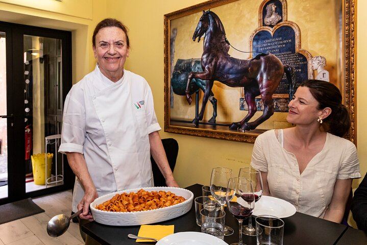 Eternal Rome: Trastevere Food Tour & Jewish Ghetto