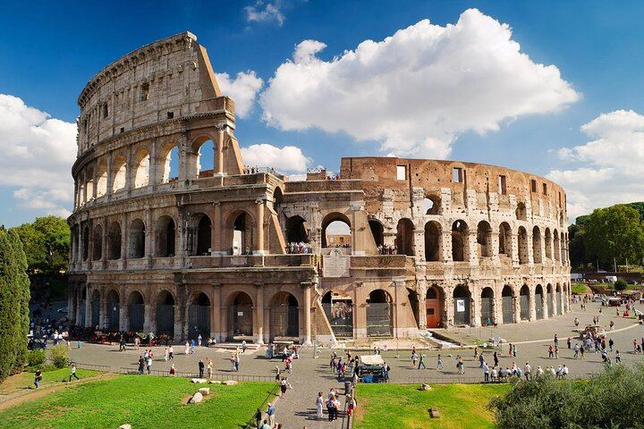 Explore the Best Highlights of Rome by Golf Car - Private Tour
