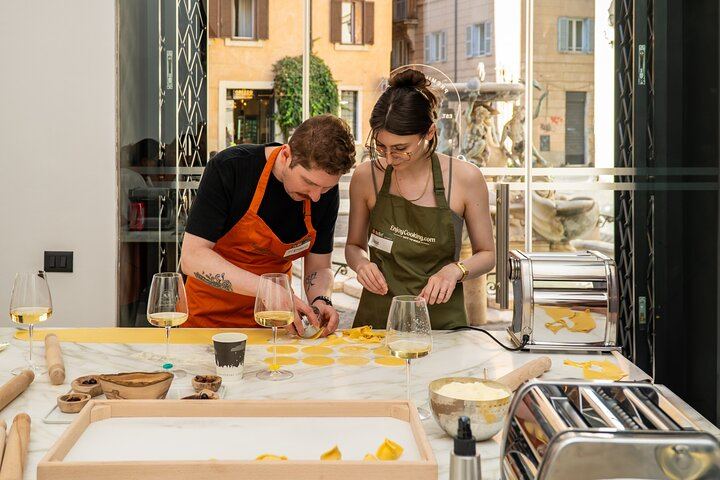 Farmer's Market Pasta And Tiramisu Masterclass with Italian Wine