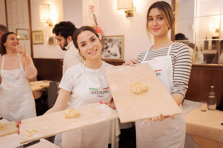 Fettuccine Pasta Cooking Class in Rome City Center