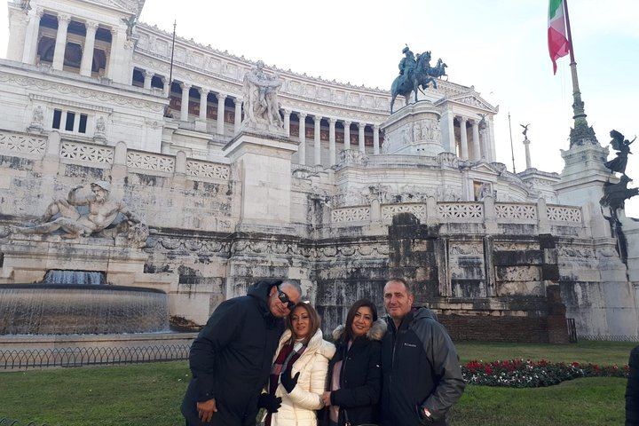 Full Day Best of Rome and the Catacomb - Private tour by car