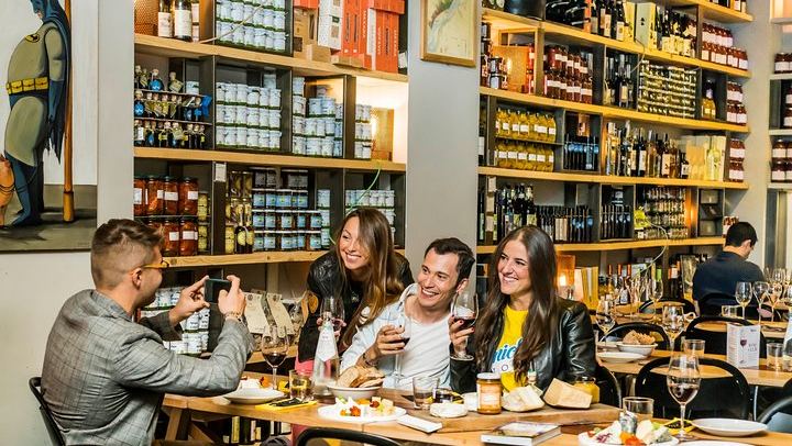 Half-Day Small Group Food and Wine Tasting Tour in Rome