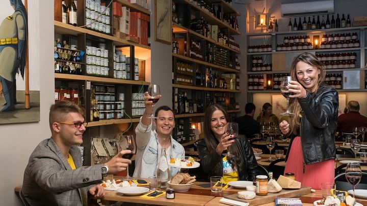 Half-Day Small Group Food and Wine Tasting Tour in Rome