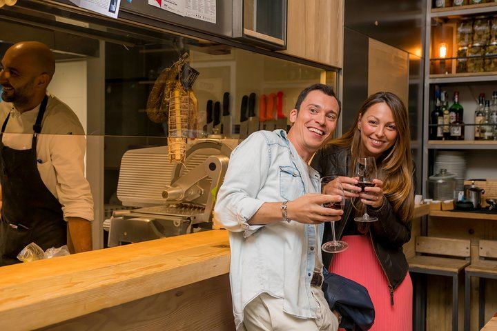 Half-Day Small Group Food and Wine Tasting Tour in Rome