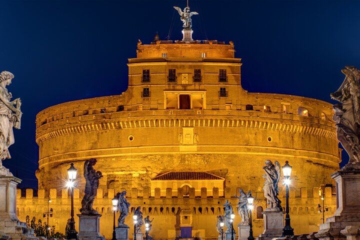 Haunted Rome & True Crime: Cenci Curse Exploration Game and Tour