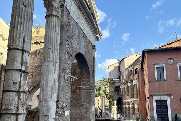 Highlights of Jewish Ghetto and Trastevere Walking Tour