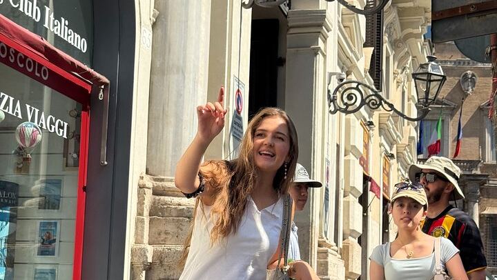 Historical Walking Tour in Rome City Center with Hidden Gems