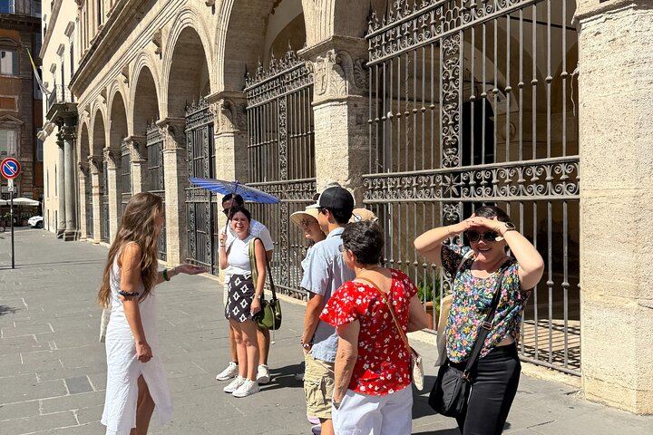 Historical Walking Tour in Rome City Center with Hidden Gems