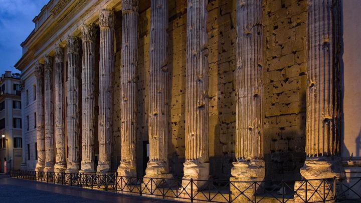 Intro to Rome: Piazzas and Fountains Semi-Private Tour