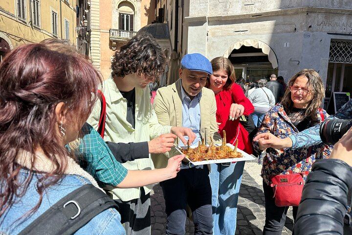 Jewish Ghetto & Piazza Navona: Food, Wine & Sightseeing Rome Tour