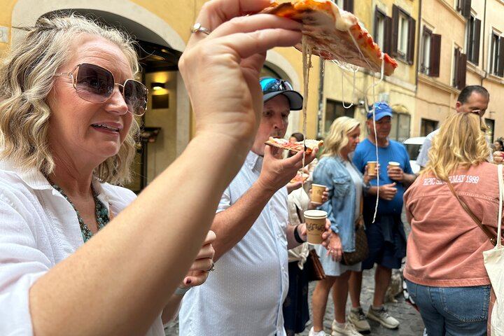 Jewish Ghetto & Piazza Navona: Food, Wine & Sightseeing Rome Tour
