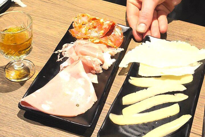 Lovely food pairing tips along the wine tasting