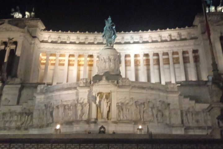 Moonlight Walking Tour in the Heart of the Imperial & Baroque Rome