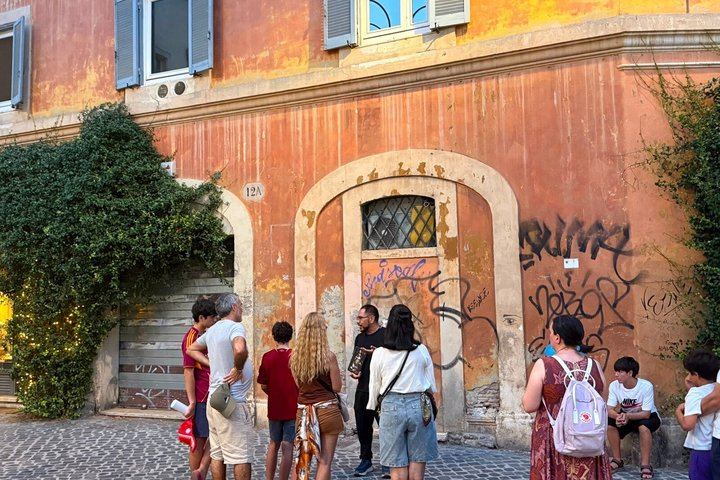 Mysterious Ghost Tour at Heart of Rome