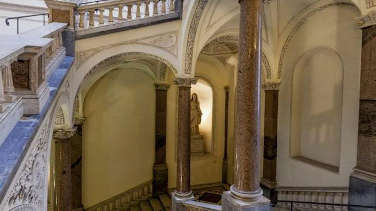 Palazzo Braschi: Caligula's Columns and a Lost St Peter's