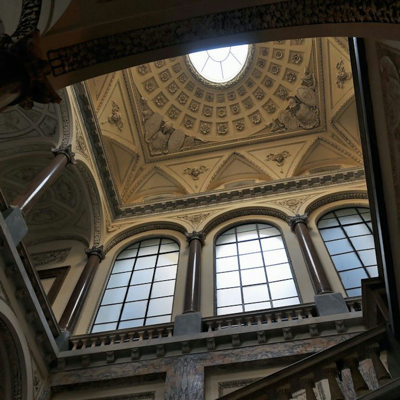 Palazzo Braschi: Caligula's Columns and a Lost St Peter's