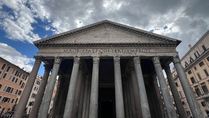 Pantheon entrance