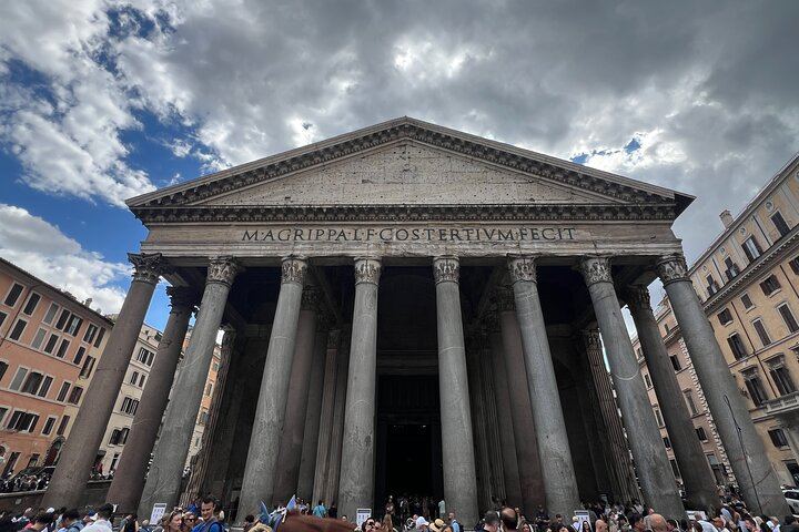 Pantheon entrance