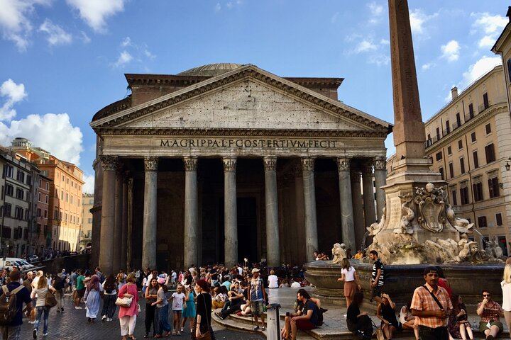 Pantheon Guided Tour with Optional Access to Hidden Areas