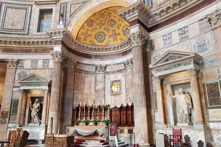 Pantheon - Inside