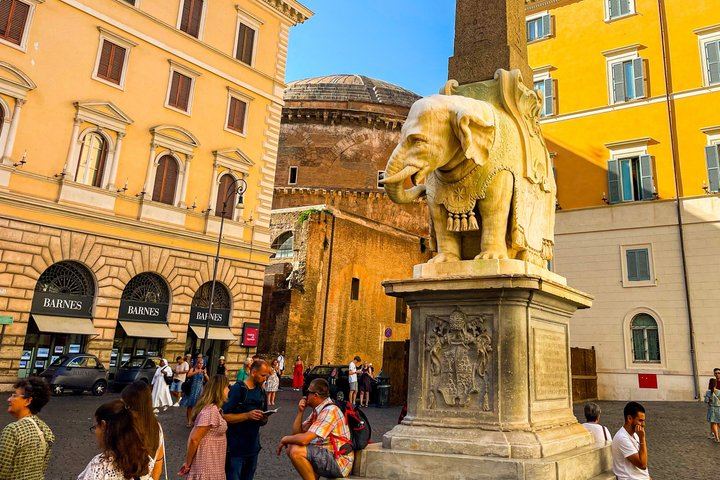 Pantheon, Piazza Navona and Hidden Gems Small-Group Tour