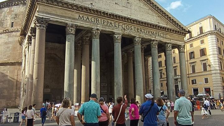 Pantheon: Semi-private Guided Tour with Entry Ticket