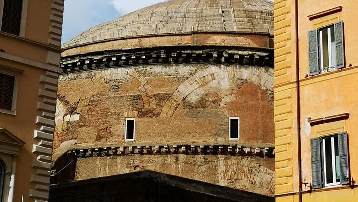 Pantheon: The Iconic Ancient Roman Temple – Semi-Private Tour