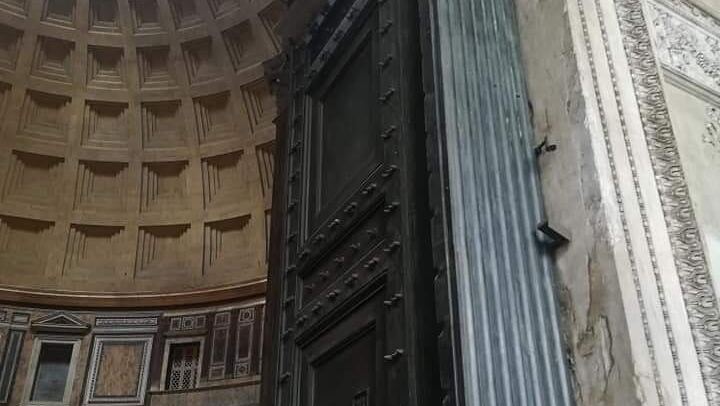Pantheon: Tour with Archaeologist of the best preserved Roman work