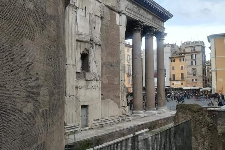 Pantheon: Tour with Archaeologist of the best preserved Roman work