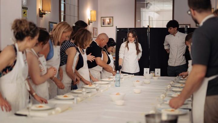 Pasta Cooking Class in Rome - Fettuccine Class in Piazza Navona