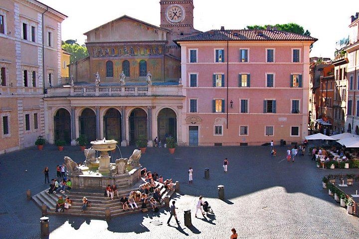 Piazza Santa Maria in Trastevere