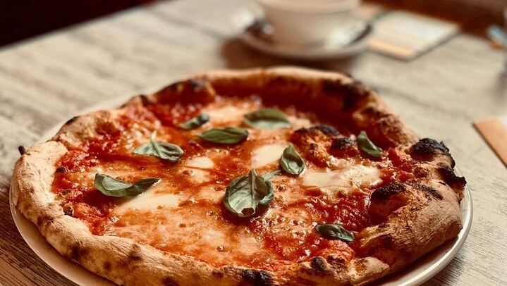 Pizza and Tiramisu Cooking Class in Rome, Piazza Navona